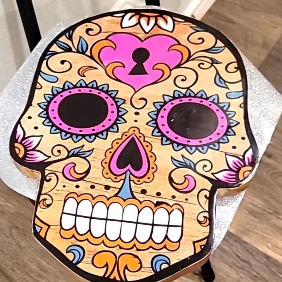 At Home Sugar Skull Cutting Board/ Decor - Picture 3 of 5